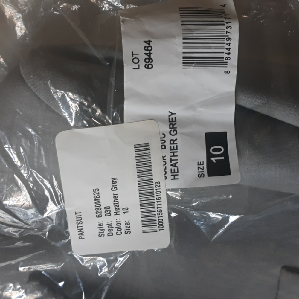 Heather gray pants suit